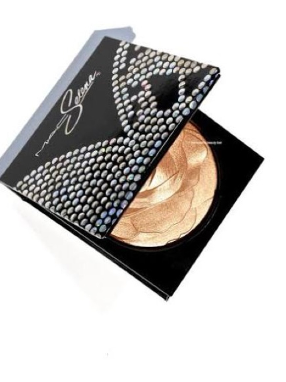✨NEW IN BOX MAC SELENA Cosmetics Limited Edition Highlighter